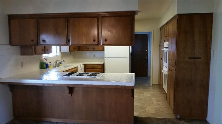 2871 North Del Rey Avenue Sanger, CA 93657 - Photo 6 of 9 Gallery Image 6