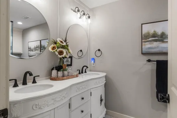 $360,000 | 408 East Liberty Street, Pilot Point, TX 76258