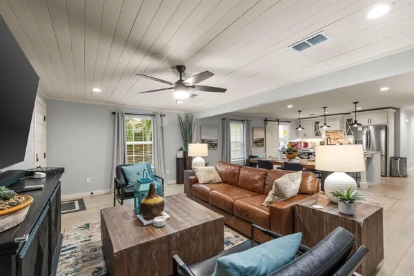 $360,000 | 408 East Liberty Street, Pilot Point, TX 76258