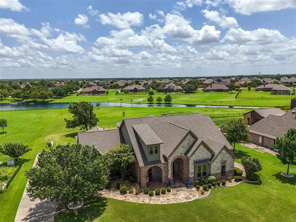 $675,000 | 10204 County Road 213, Talty, TX 75126