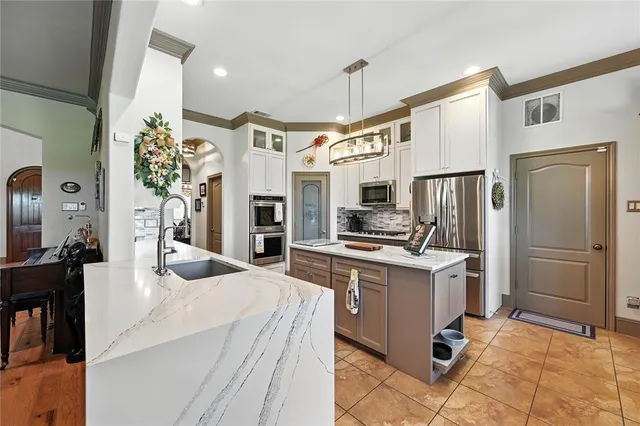 $675,000 | 10204 County Road 213, Talty, TX 75126