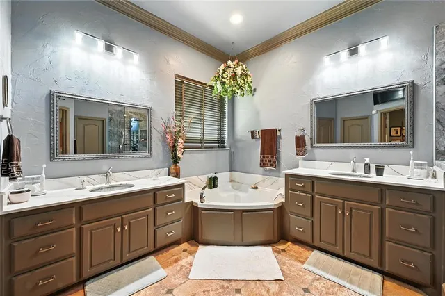 $675,000 | 10204 County Road 213, Talty, TX 75126