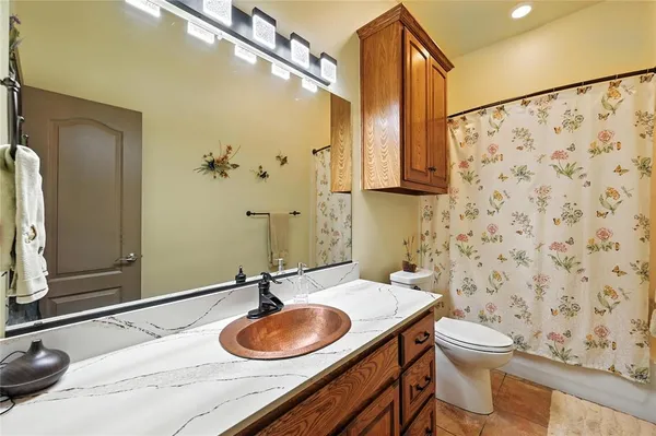 $675,000 | 10204 County Road 213, Talty, TX 75126