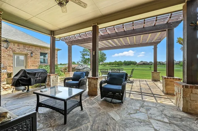 $675,000 | 10204 County Road 213, Talty, TX 75126