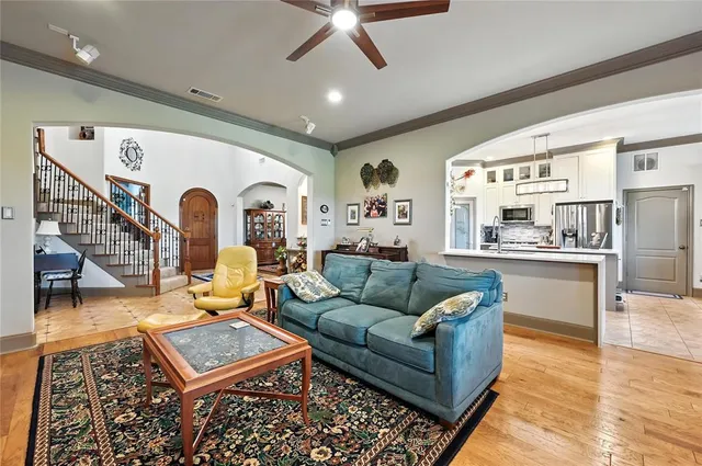 $675,000 | 10204 County Road 213, Talty, TX 75126