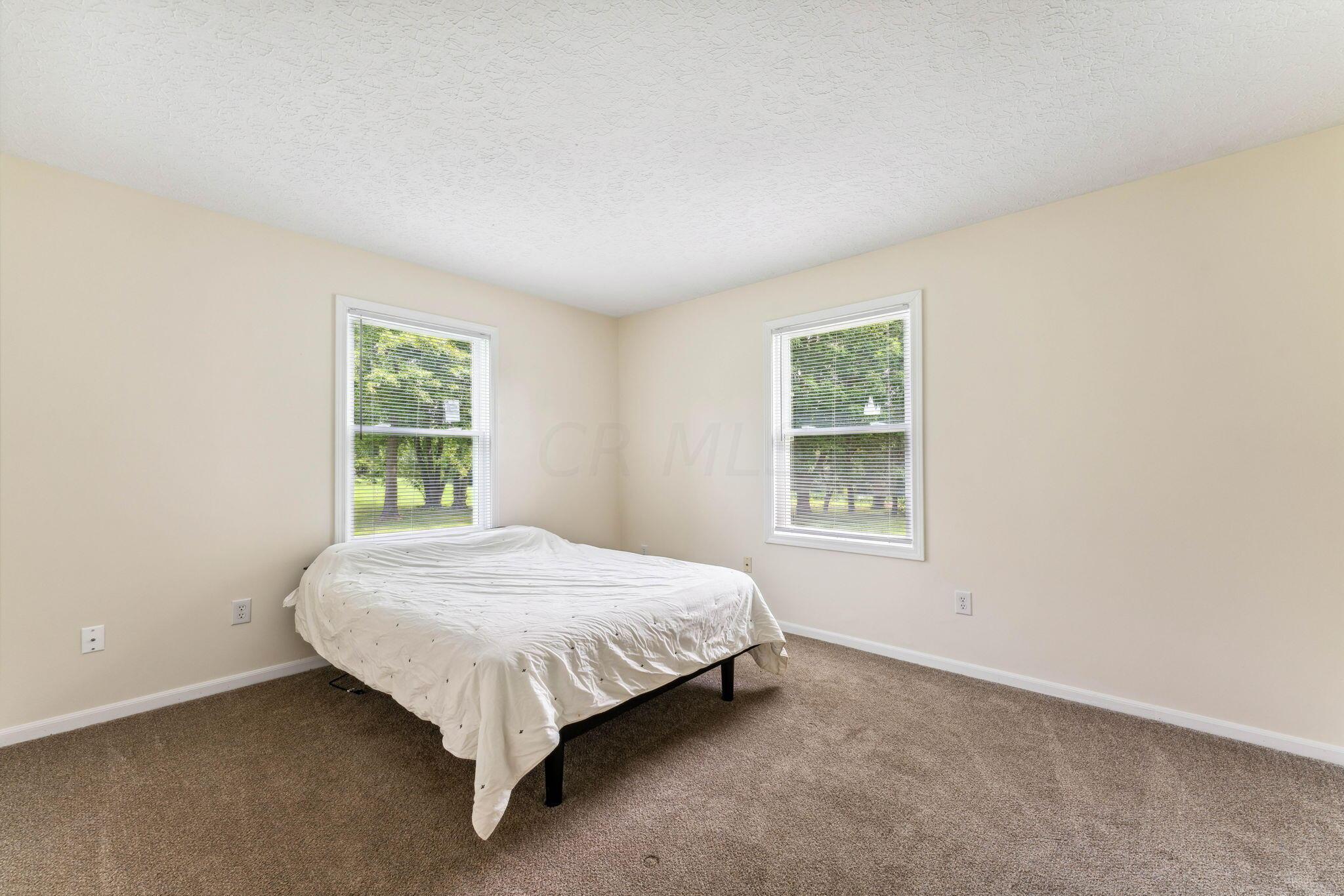 208 Sycamore Road Hebron, OH 43025 - Photo 10 of 13 32-web-or-mls-208-sycamore-rd