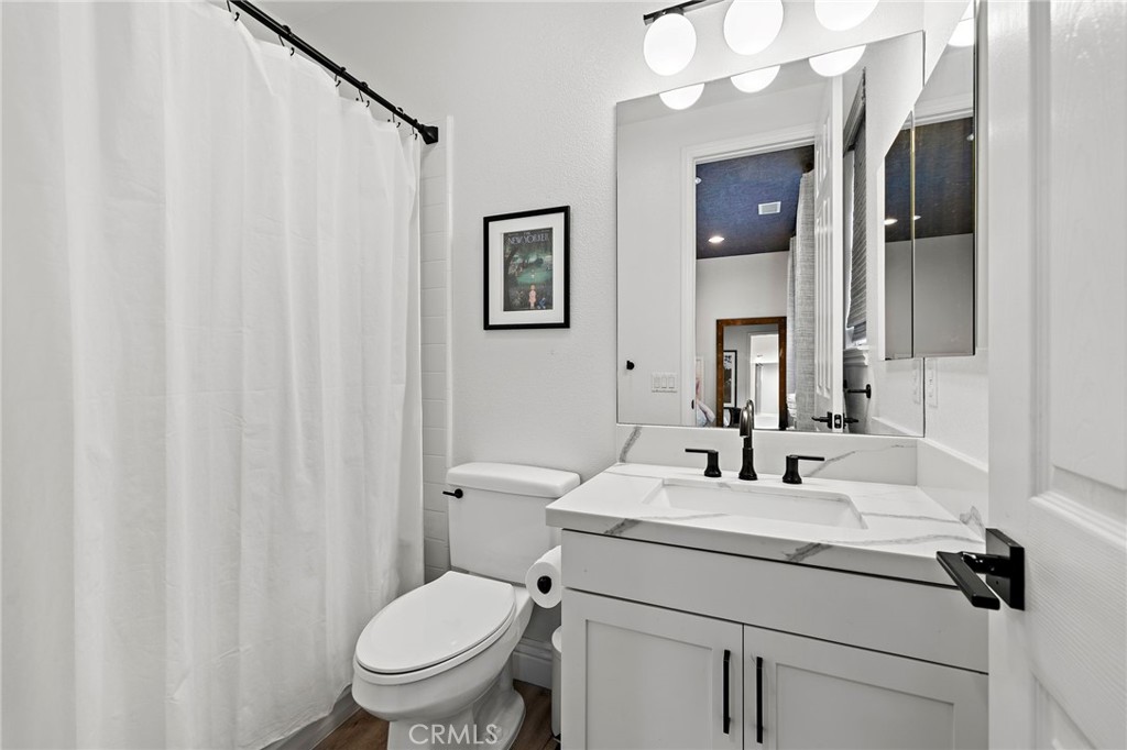 1 Drackert Lane Ladera Ranch, CA 92694 - Photo 25 of 57 Bathroom 2 ensuite to bedroom 2