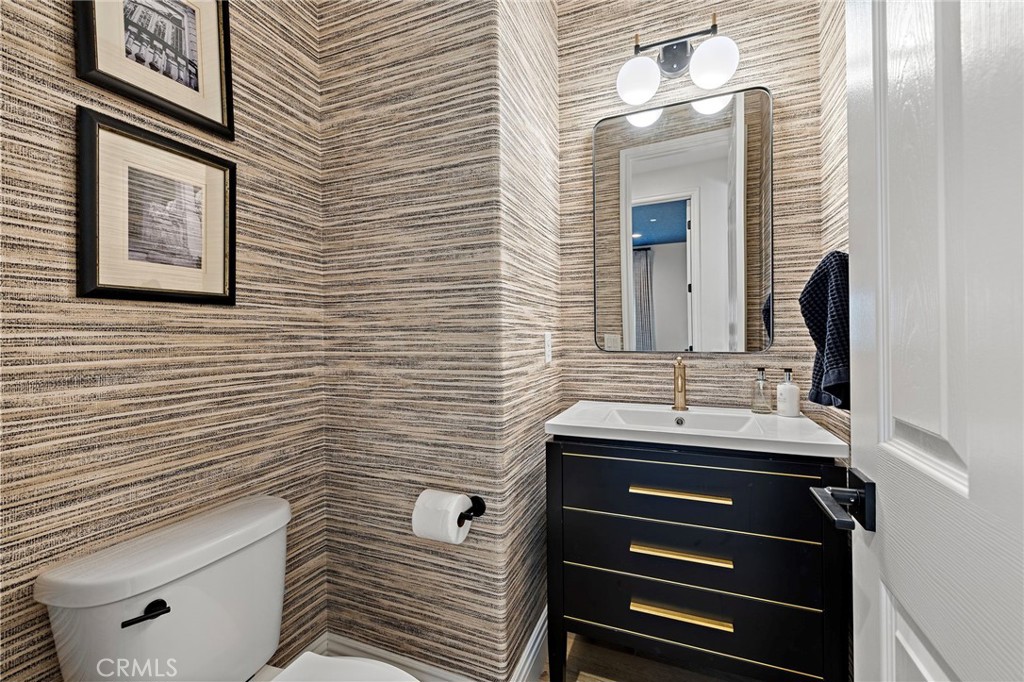 1 Drackert Lane Ladera Ranch, CA 92694 - Photo 32 of 57 Powder Room