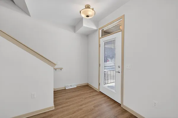 $325,000 | 2814 No Oaks, Madison, WI 53711