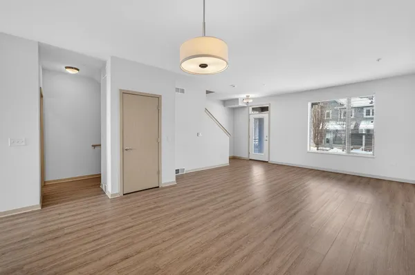 $325,000 | 2814 No Oaks, Madison, WI 53711