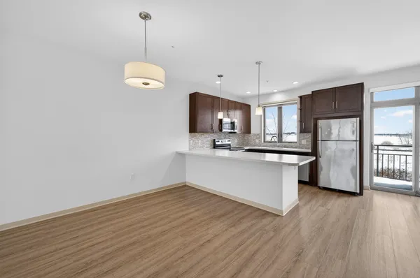 $325,000 | 2814 No Oaks, Madison, WI 53711