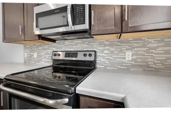 $325,000 | 2814 No Oaks, Madison, WI 53711