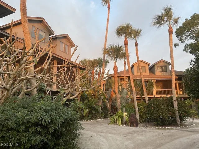 $600,000 | 370 Townhouse Lane, Upper Captiva, FL 33924