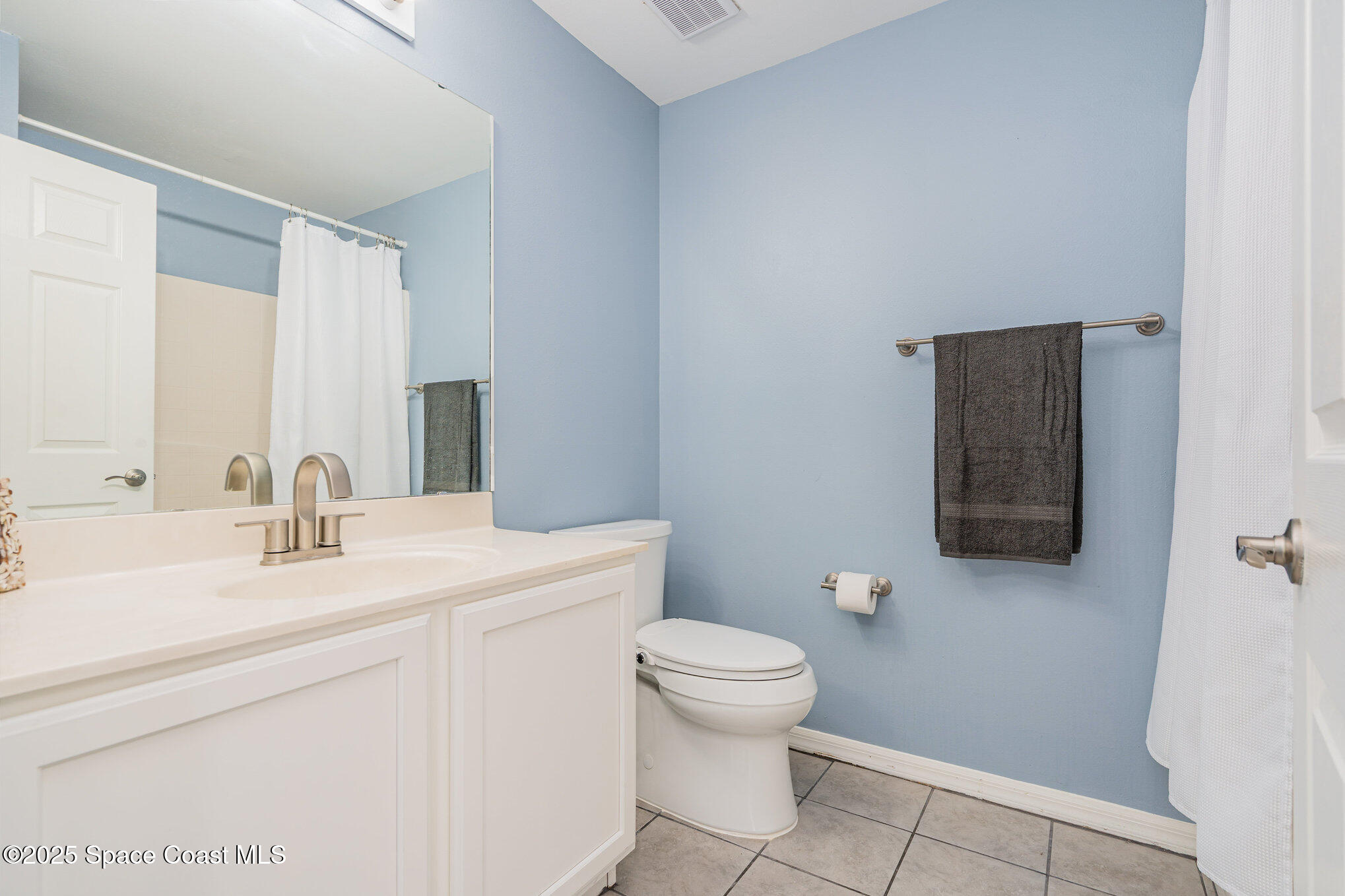 2188 Redwood Circle Palm Bay, FL 32905 - Photo 14 of 24 bathroom