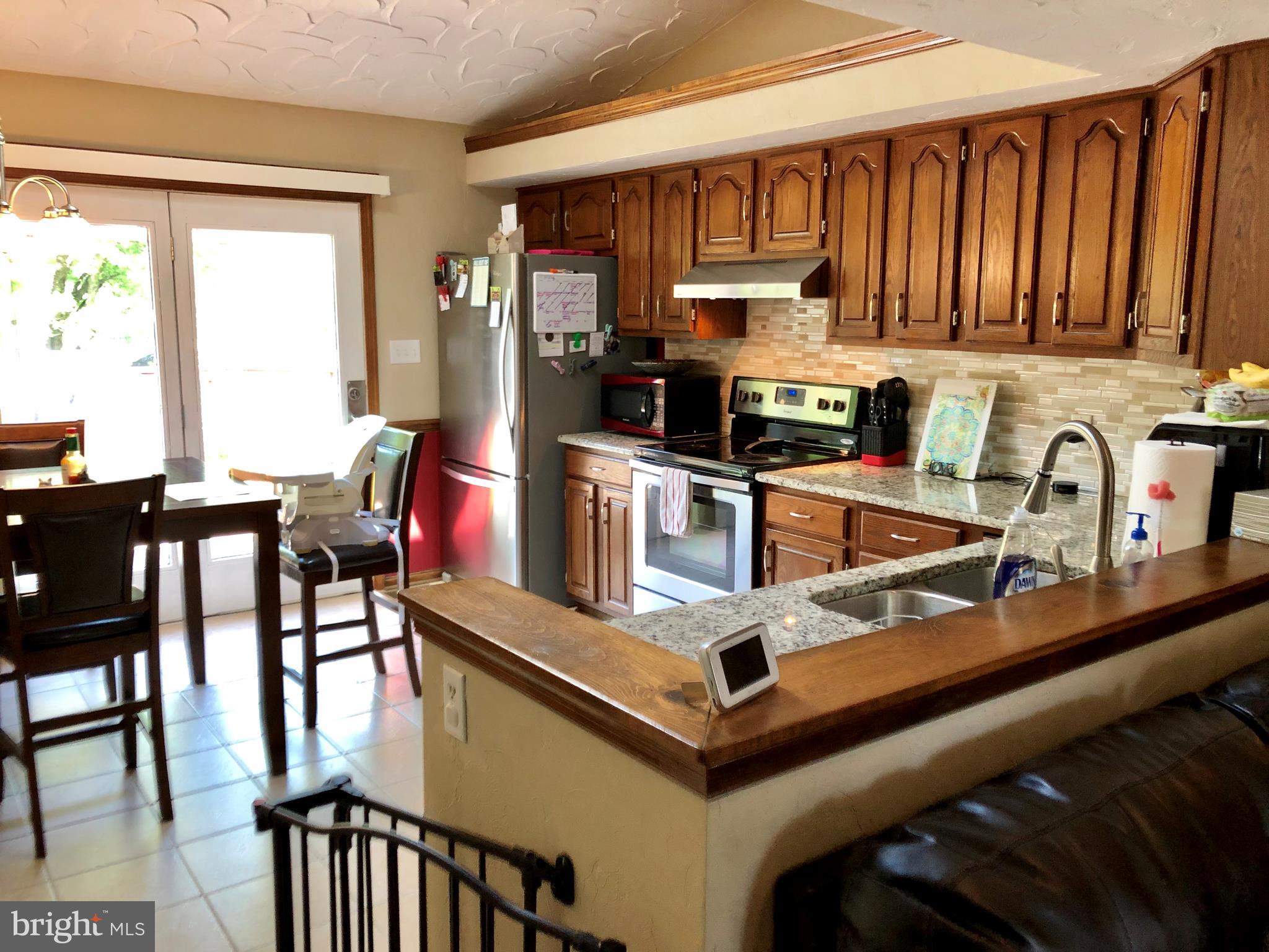 36 Pinewood Circle Hanover, PA 17331 - Photo 11 of 42 PLENTY OF NATURAL LIGHT