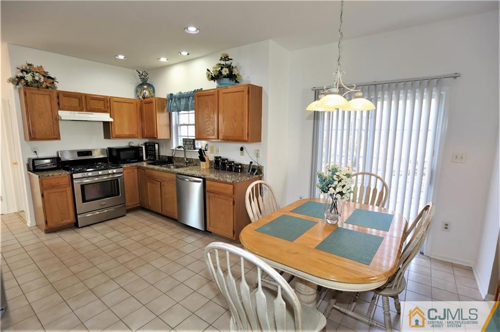 8 Putnam Road Monmouth Junction, NJ 08852 - Photo 8 of 25 Gallery Image 8