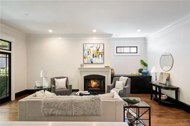 $1,995,000 | 34 Peachtree Circle Northeast, Atlanta, GA 30309