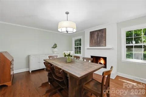 $439,900 | 1061 Eaglewood Avenue, Charlotte, NC 28212