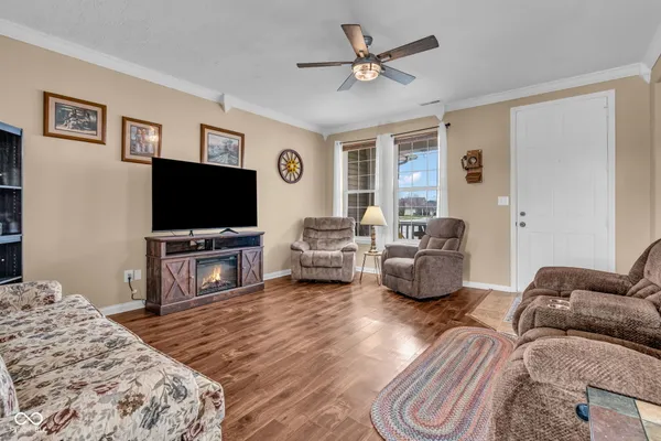 $425,000 | 8291 Westcliffe Drive, Avon, IN 46123