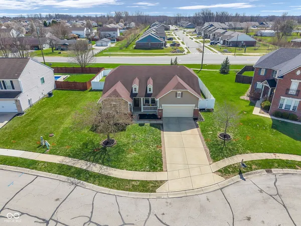 $425,000 | 8291 Westcliffe Drive, Avon, IN 46123