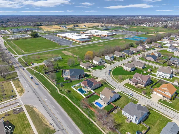 $425,000 | 8291 Westcliffe Drive, Avon, IN 46123