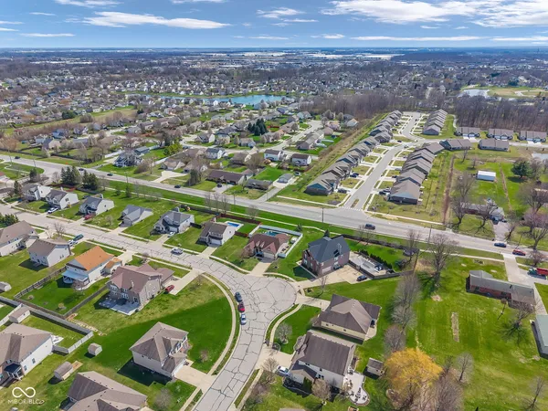 $425,000 | 8291 Westcliffe Drive, Avon, IN 46123