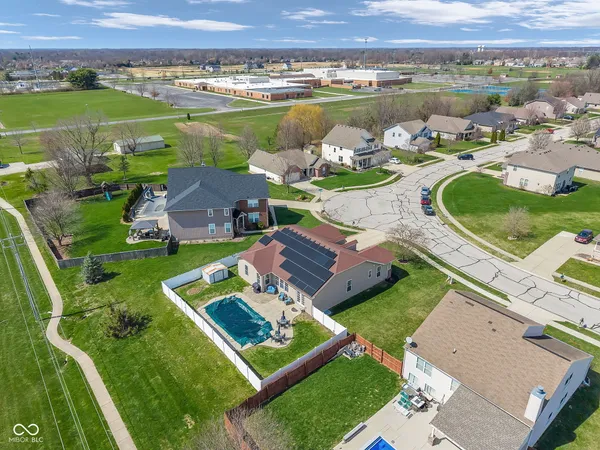 $425,000 | 8291 Westcliffe Drive, Avon, IN 46123