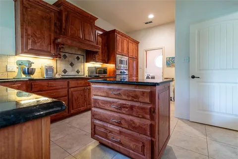 $535,000 | 8510 Linden Court, Granbury, TX 76049