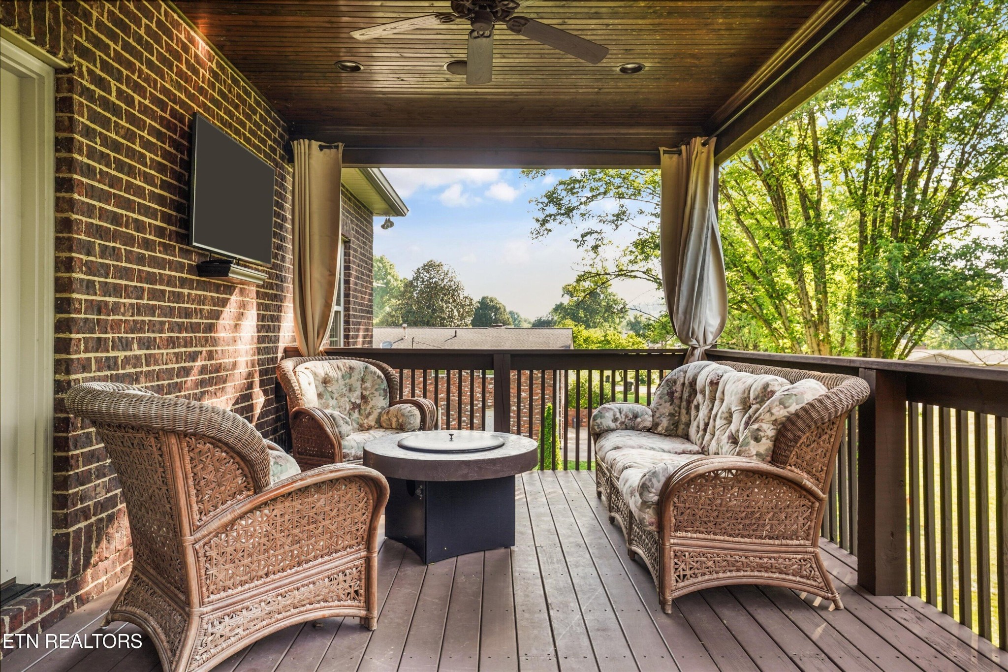 1341 Hillvale Road Louisville, TN 37777 - Photo 33 of 42 Gallery Image 33