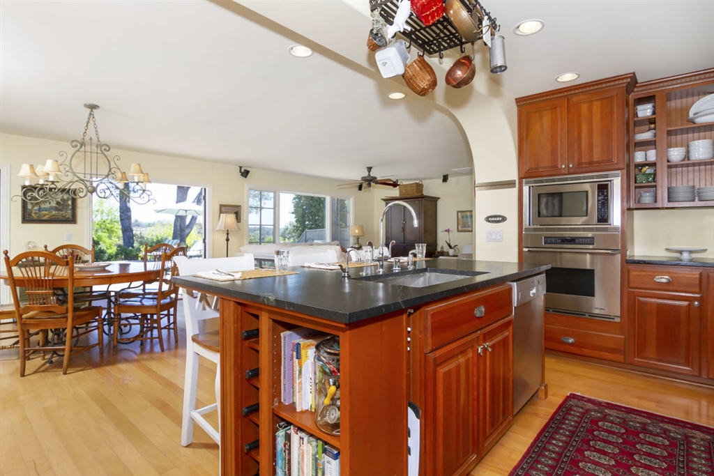 2170 Ranch View Terrace Encinitas, CA 92024 - Photo 8 of 25