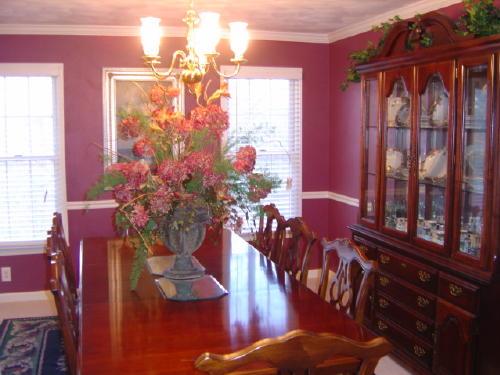 5448 Highfields Road Roanoke, VA 24018 - Photo 6 of 7 Dining Room