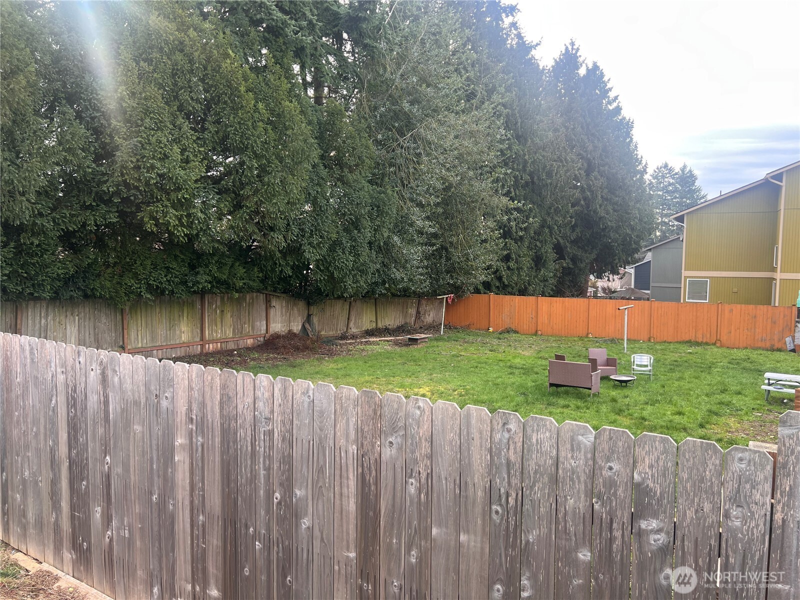 9725 South 244th Place Kent, WA 98030 - Photo 1 of 3