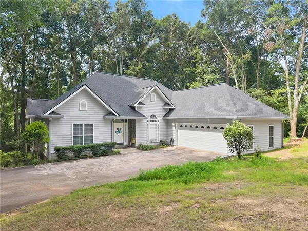 $365,000 | 393 Brookwood Drive, Lavonia, GA 30553