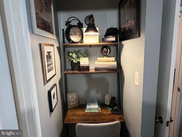 9644 Basket Ring Road Columbia, MD 21045 - Photo 12 of 15 Office Nook