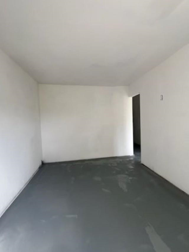 23670 Northeast 154th Place Road Salt Springs, FL 32134 - Photo 37 of 65 a view of an empty room and chandelier