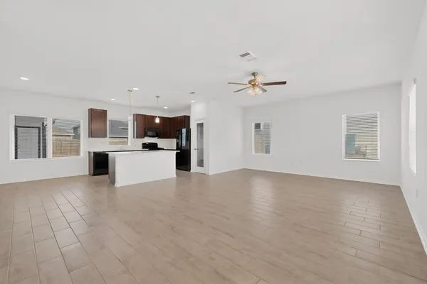 $2,300 | 314 Ashby Drive, Hutto, TX 78634