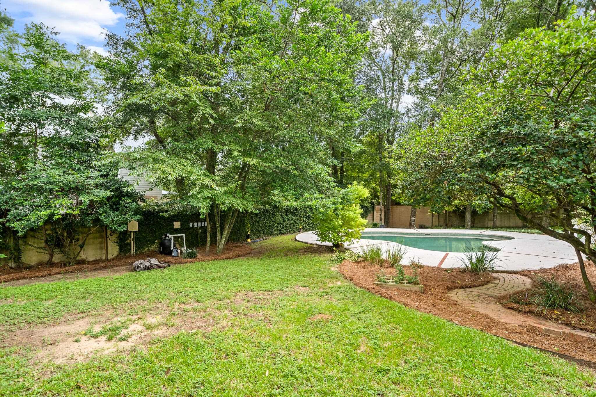 309 Perdido Avenue Fairhope, AL 36532 - Photo 35 of 40 Yard