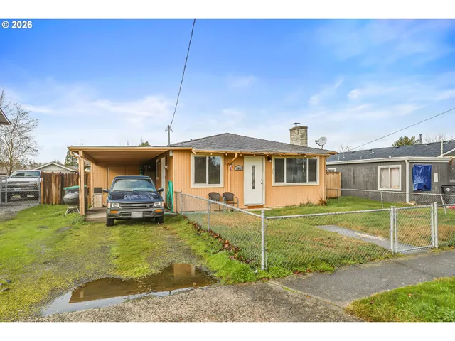 $325,000 | 2841 Howard Avenue, Medford, OR 97501