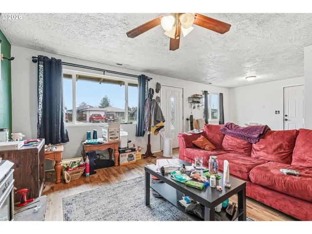 $319,000 | 2841 Howard Avenue, Medford, OR 97501