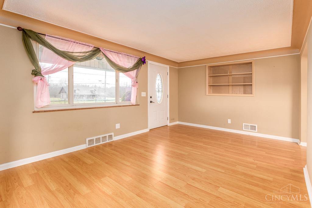 6848 Irwin Simpson Road Mason, OH 45040 - Photo 8 of 38 Gallery Image 8
