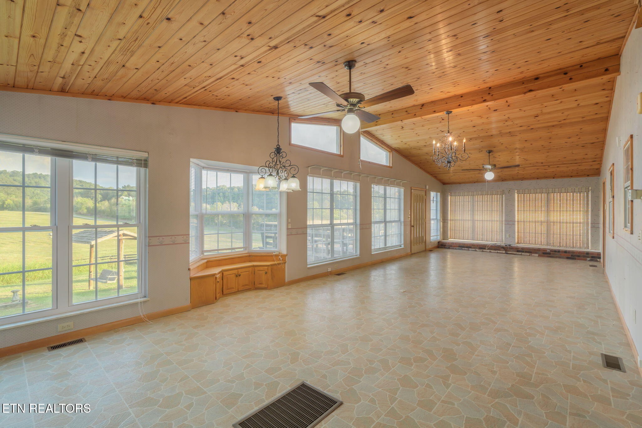 119 County Road 686 Riceville, TN 37370 - Photo 5 of 58 Gallery Image 5
