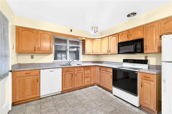 $149,900 | 400 Ridge Avenue, Monessen, PA 15062