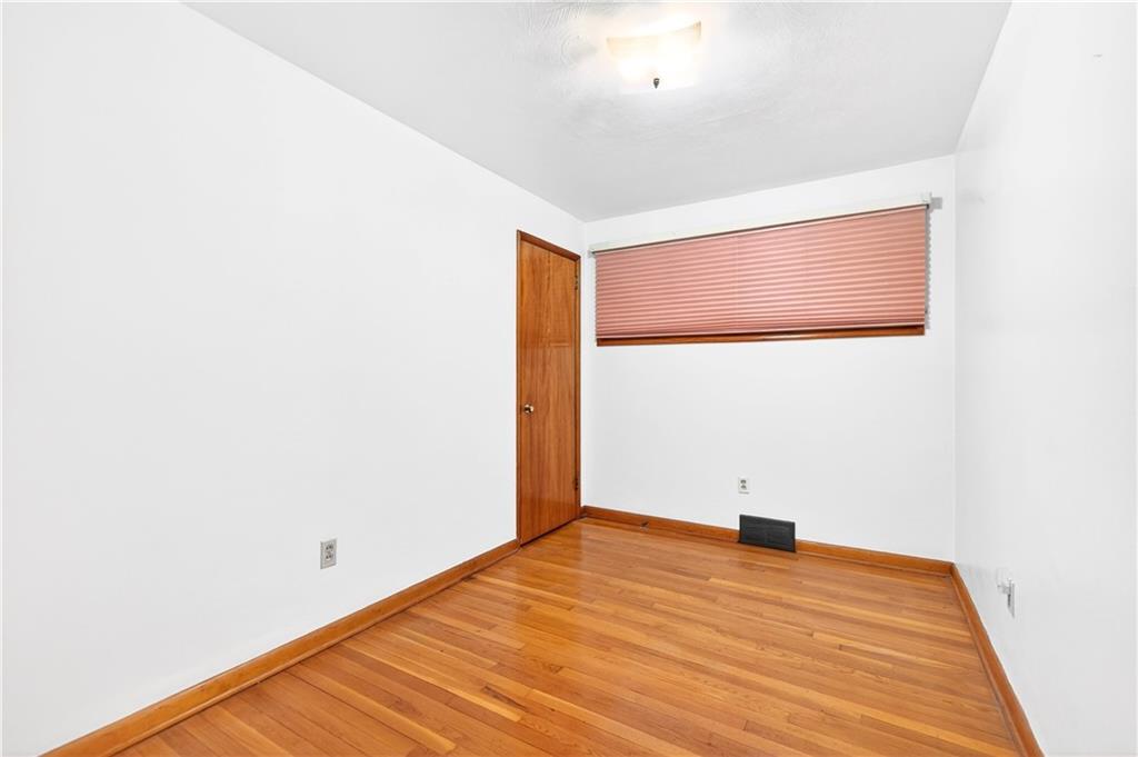 400 Ridge Avenue Monessen, PA 15062 - Photo 17 of 38