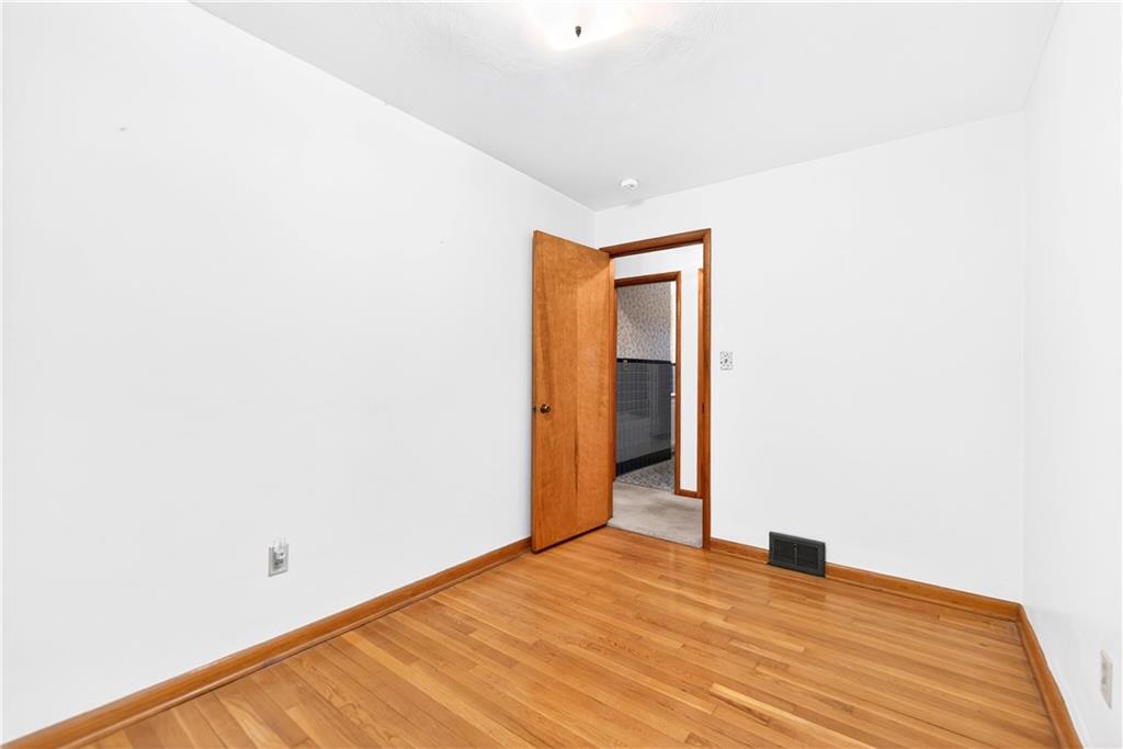 400 Ridge Avenue Monessen, PA 15062 - Photo 18 of 38