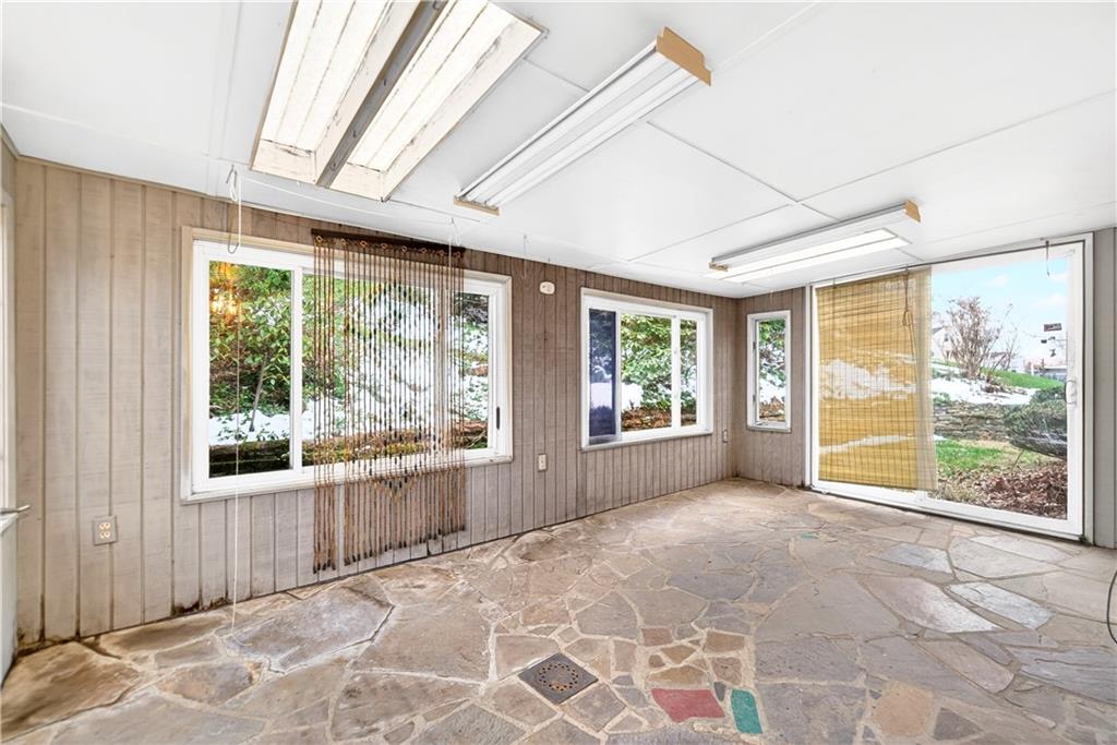 400 Ridge Avenue Monessen, PA 15062 - Photo 32 of 38