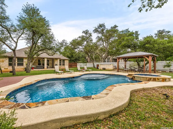 $825,000 | 244 Wentworth, Spring Branch, TX 78070