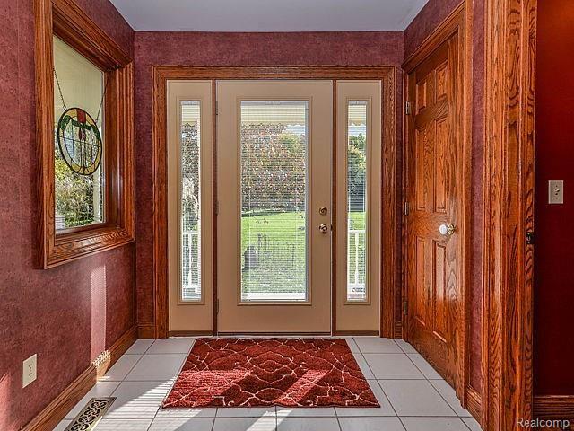 3010 County Farm Road Howell, MI 48843 - Photo 6 of 50 Inviting entry