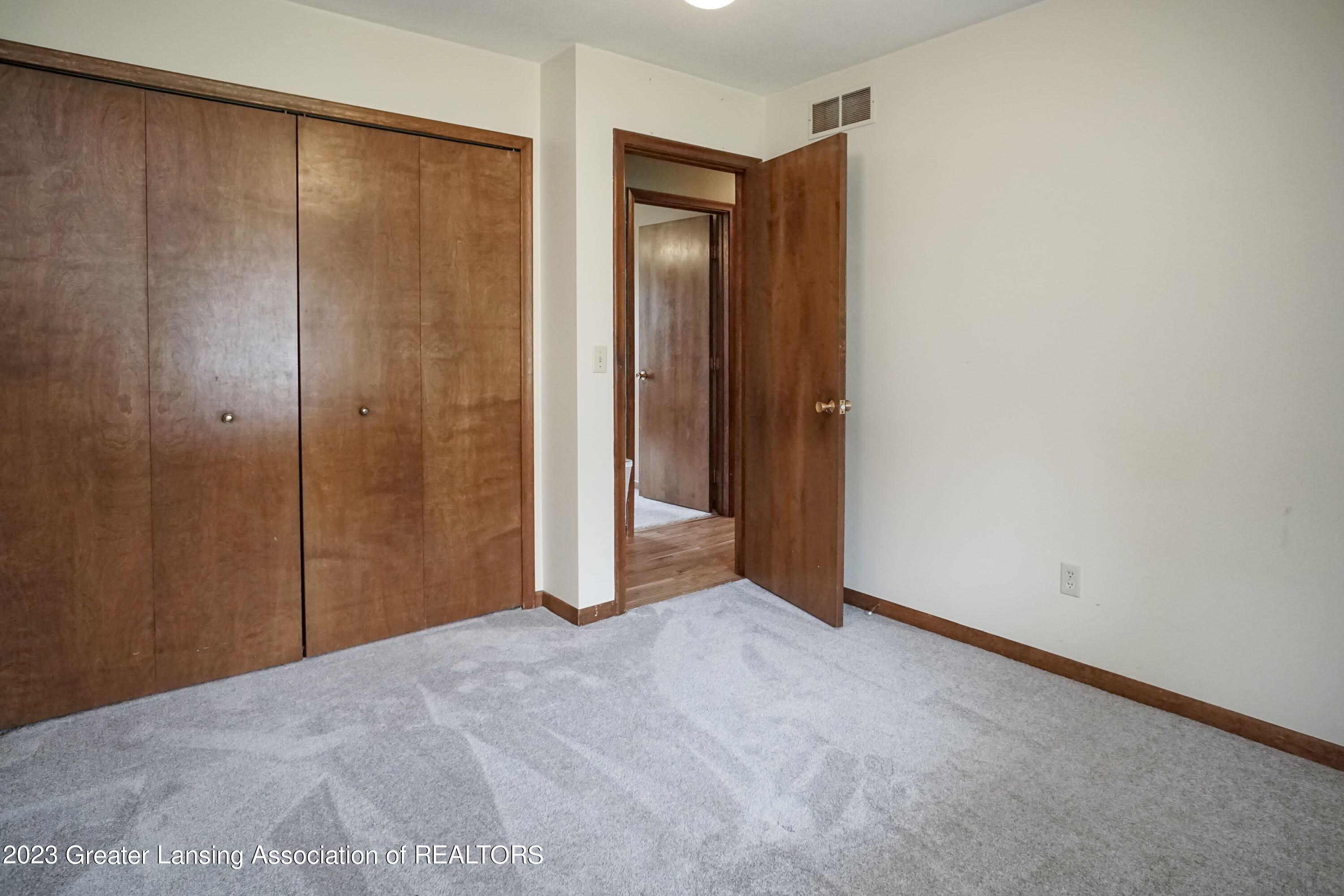 5872 Green Road Haslett, MI 48840 - Photo 17 of 31 Bed Rm 2-2