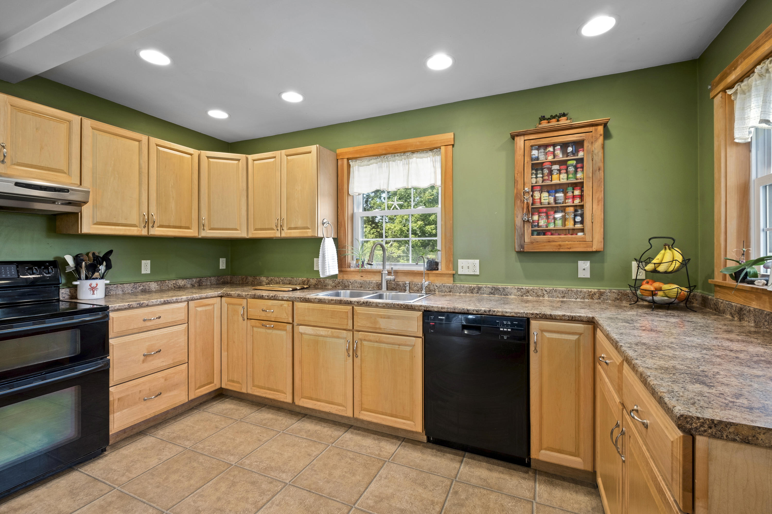 1 Seacoast Road Hope, ME 04847 - Photo 8 of 56 40-1 Seacoast Road, Hope-JAC