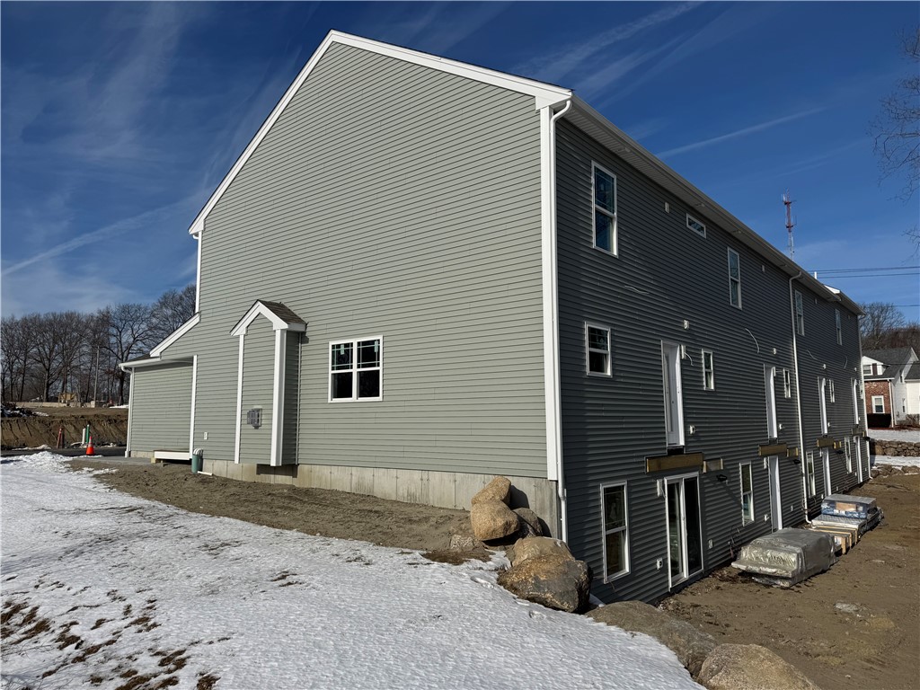 8 Trinity Way Johnston, RI 02919 - Photo 2 of 12